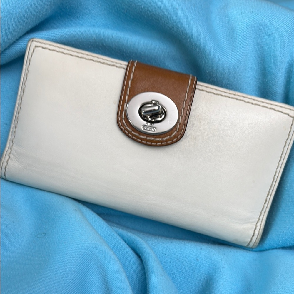 White and Brown Wallet with Silver Clasp b/o